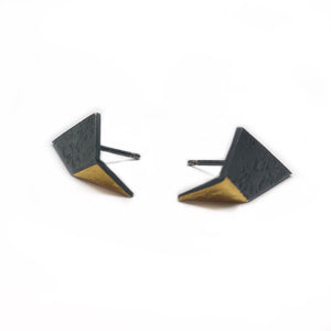Fold out / triangle earring - laatste stuks