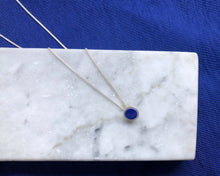 Afbeelding in Gallery-weergave laden, Ketting met 3 in 1 hanger - Pedra Azul - laatste stuk
